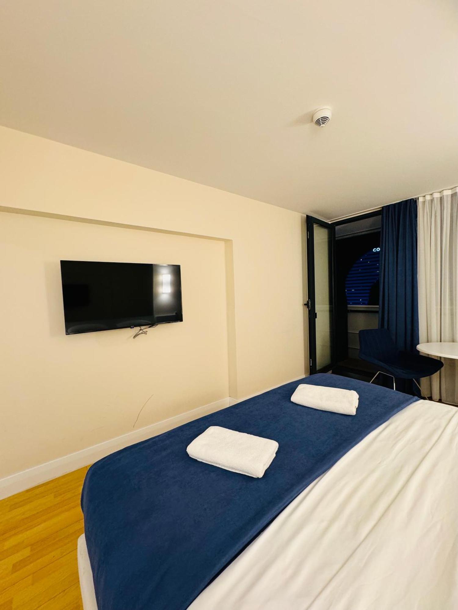 Orbi City Aparthotel Sea View Batumi Exterior photo