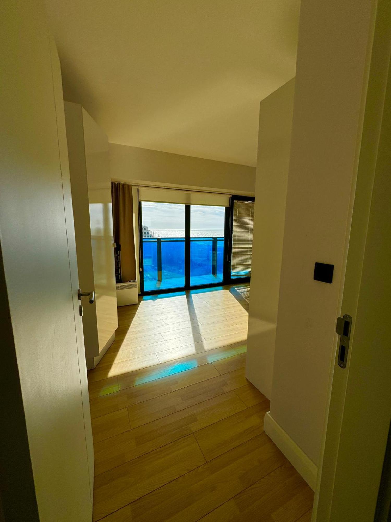 Orbi City Aparthotel Sea View Batumi Exterior photo